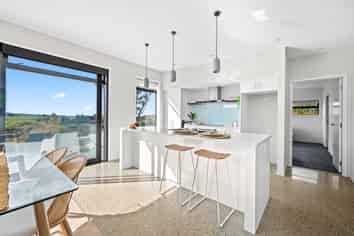 77 Wairimu Way, Waipu