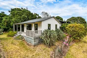 130 Maunsell Road, Port Waikato