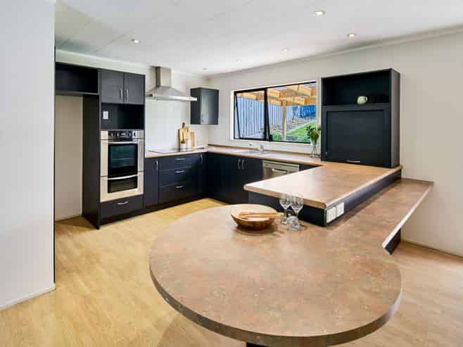 55 Omapere Street, Whitby