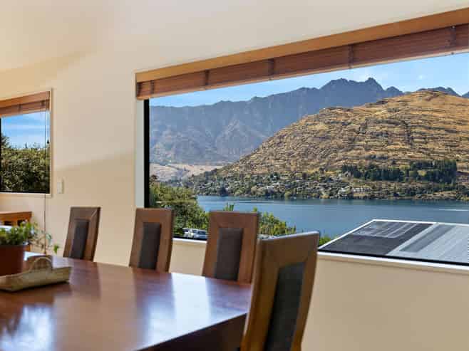 37 Larch Hill Place, Queenstown