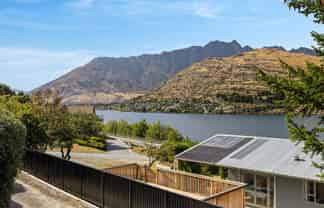 37 Larch Hill Place, Queenstown