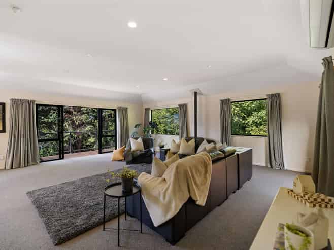 37 Larch Hill Place, Queenstown