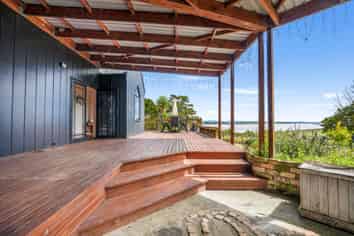 5562 State Highway 12, Arapohue