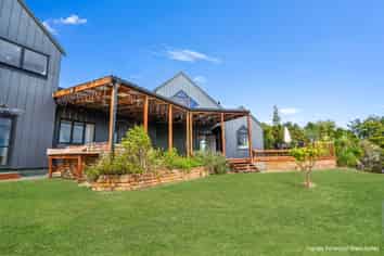 5562 State Highway 12, Arapohue