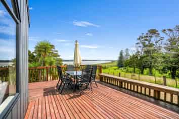 5562 State Highway 12, Arapohue