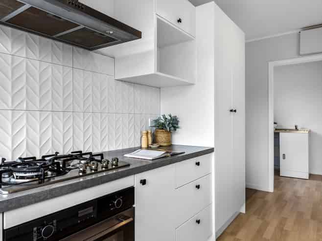 44 Flower Street, Bryndwr