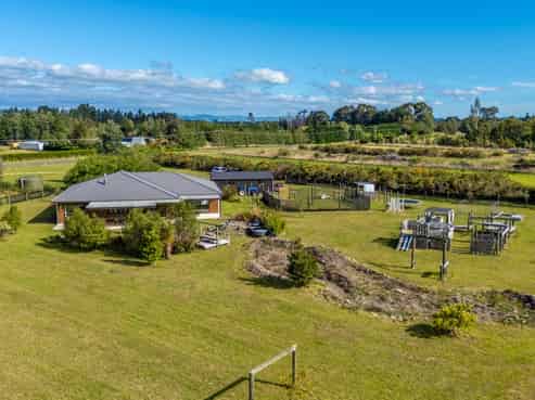 829 Chester Road, Carterton