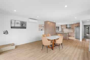 42 Centennial Avenue, Riccarton