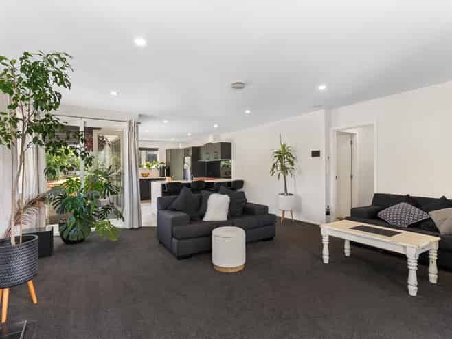 110 Canongate Street, Birkdale