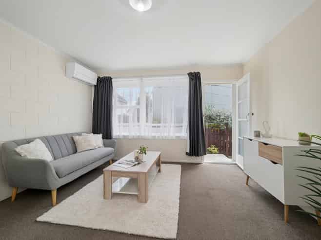 57D James Street, Glenholme