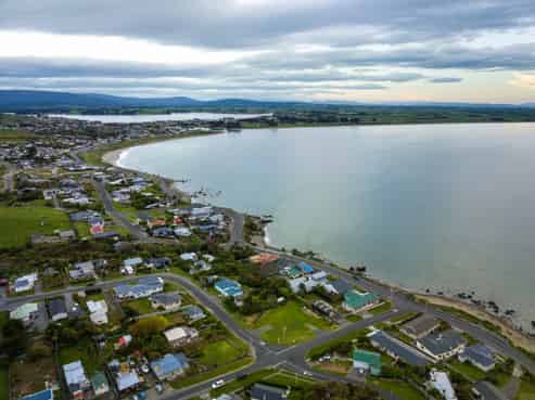 6 & 8 Irwin Street, Riverton