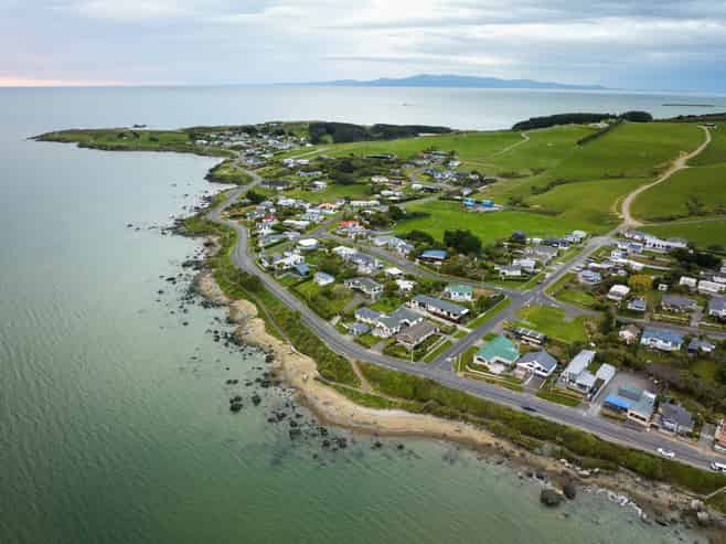 6 & 8 Irwin Street, Riverton