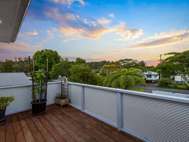 12 Knox Road, Swanson