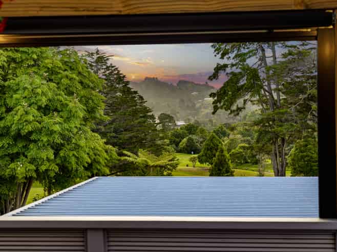 12 Knox Road, Swanson