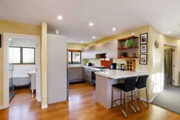 16 Cranwell Place, Hillcrest