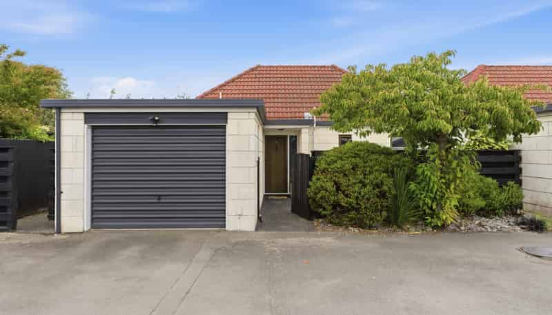 8/4 Broadbent Street, Riccarton