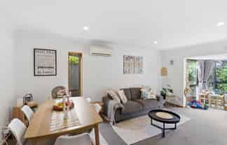 8/4 Broadbent Street, Riccarton