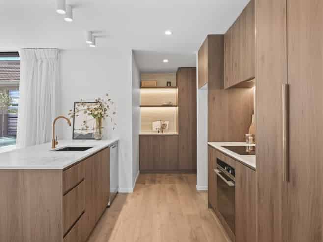 2/31 Rutland Street, Saint Albans