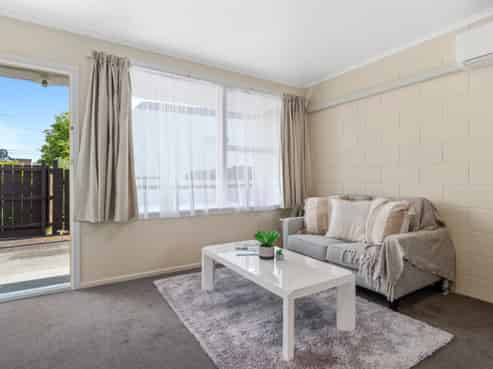 57C, D & E James Street, Glenholme