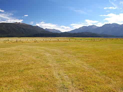 173 Aparima Drive, Te Anau