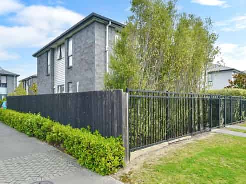 14/14 Buffon Street, Waltham