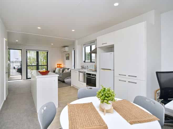 14/14 Buffon Street, Waltham