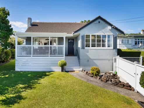 125 Owairaka Avenue, Mount Albert
