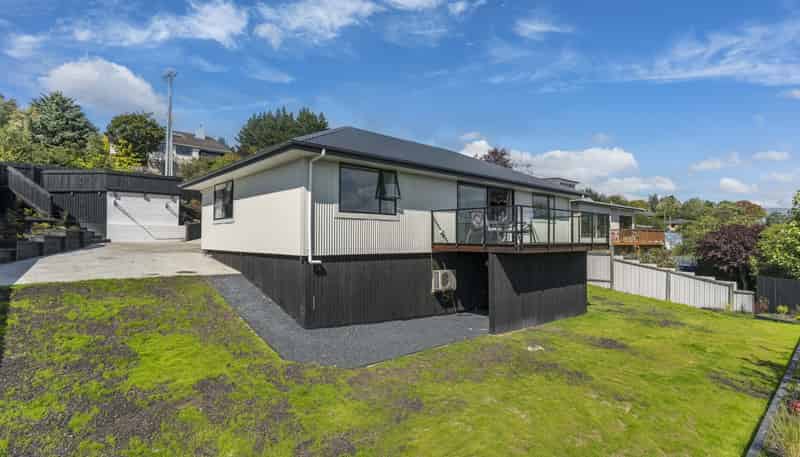 21 Braeside, Kinmont Park