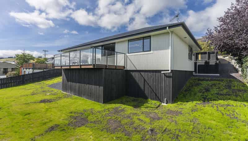 21 Braeside, Kinmont Park