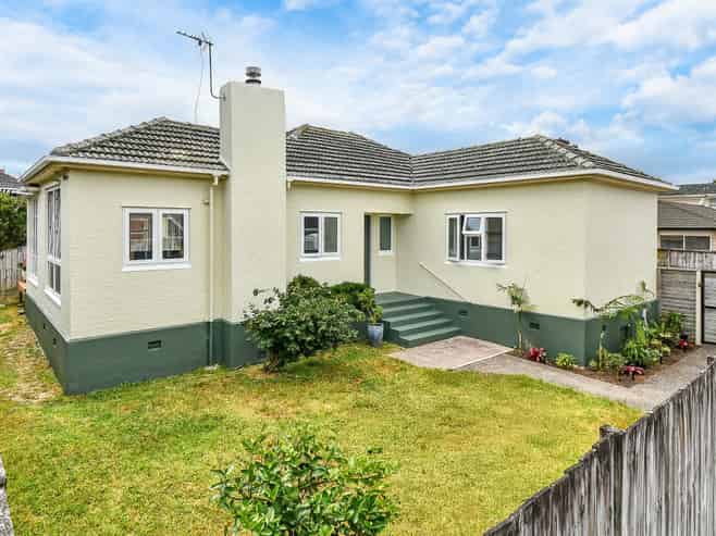 77B Coronation Road, Papatoetoe