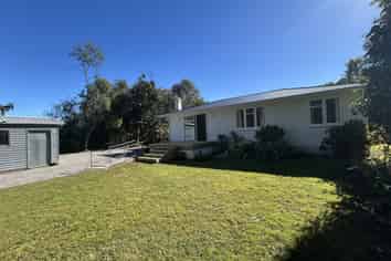 84 Kuratawhiti Street, Greytown