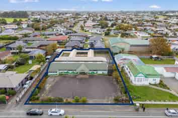 SH1 Site with many uses