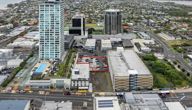 11-13 Northcroft Street, Takapuna