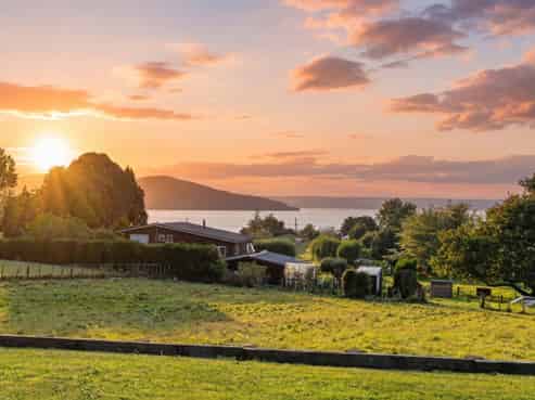 96 State Highway 33, Tikitere