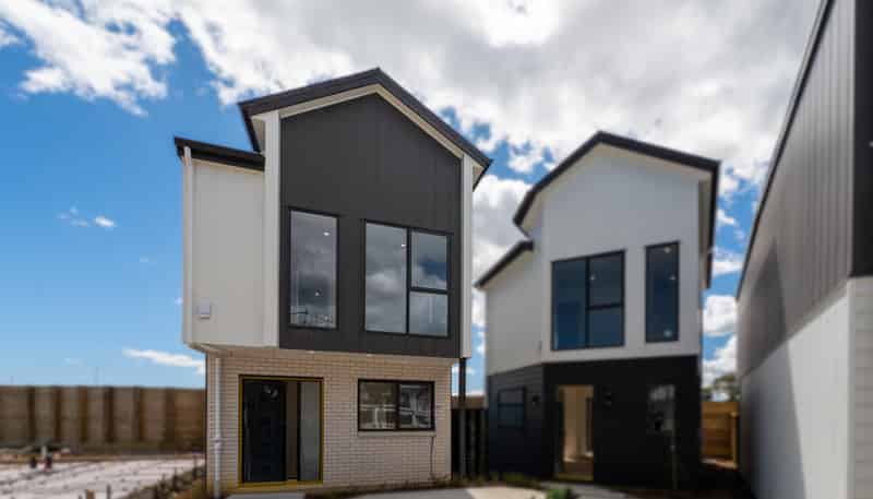 17 & 19 Aratuhia Lane, Papakura