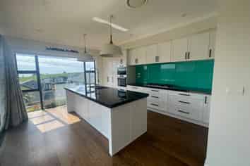 39 Headland Drive, Long Bay