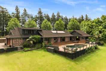 340B Pahoia Road, Whakamarama