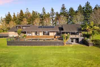 340B Pahoia Road, Whakamarama