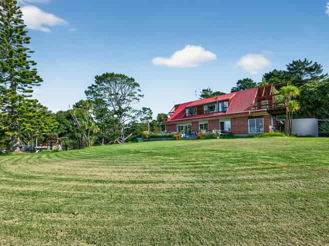 55 Red Hills Road, Massey