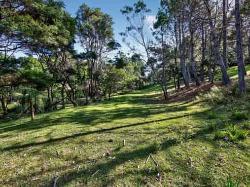 55 Red Hills Road, Massey