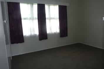 B/7 Sutton Crescent, Papatoetoe