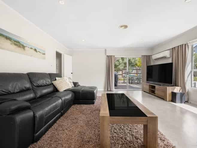 Auckland - Address withheld