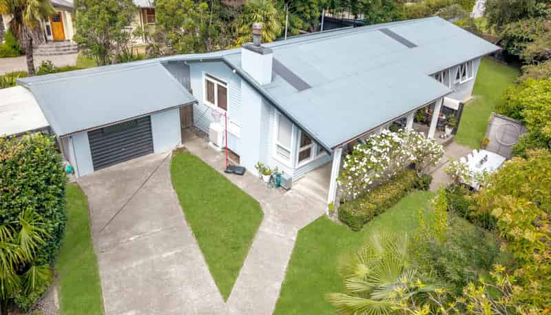 1003 Totara Street, Mahora