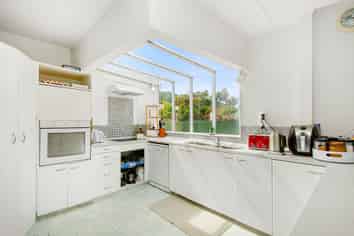 39 Hine Road, Wainuiomata