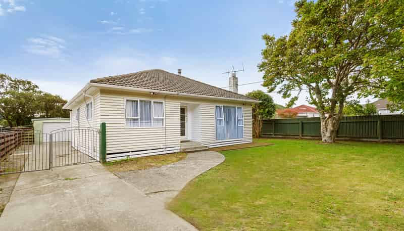 39 Hine Road, Wainuiomata