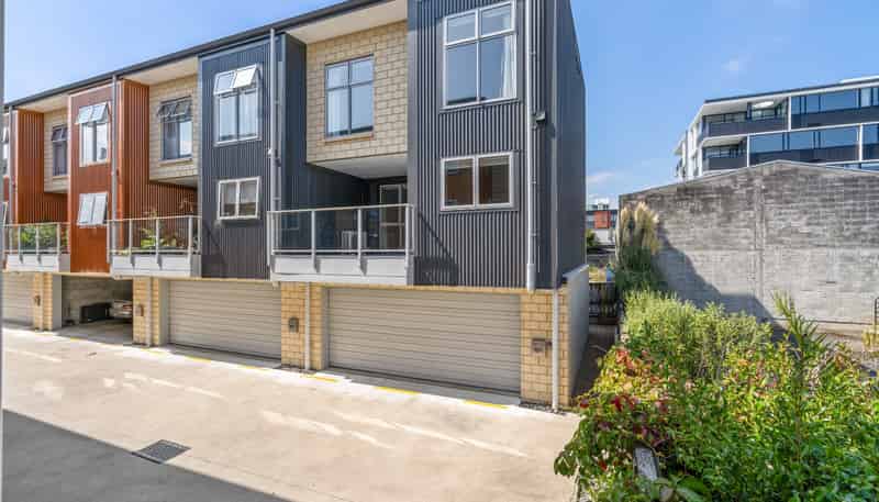 10/7 Vialou Street , Hamilton Central