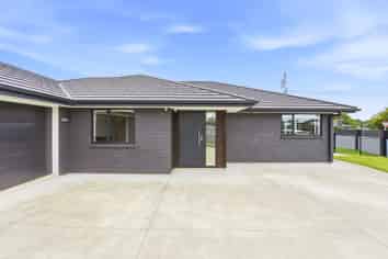 50 Nancy Avenue, Feilding