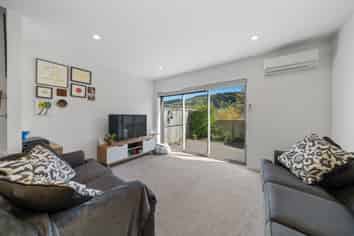 5/7 Handyside Street, Tawa