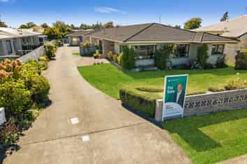 2/507 Avenue Road West, Hastings