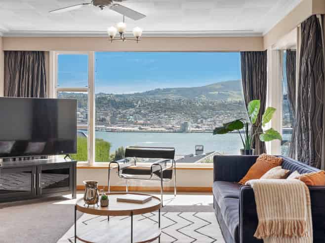 103 Larnach Road, Vauxhall